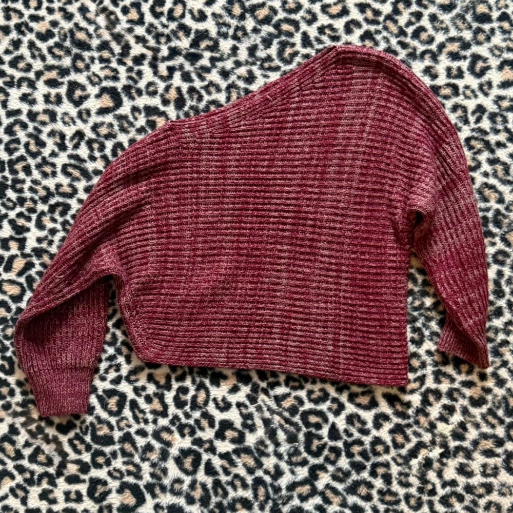fashion nova brand off shoulder knitted burgundy cropped sweater !